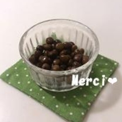 赤えんどう豆を茹でるのは初めてです！普通の鍋で時間を長くしてみました
自分で煮た方が断然美味しいですね♪
おつまみ＆おやつにご馳走さま～★